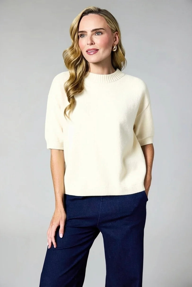 Short Sleeve Round Neck Knit