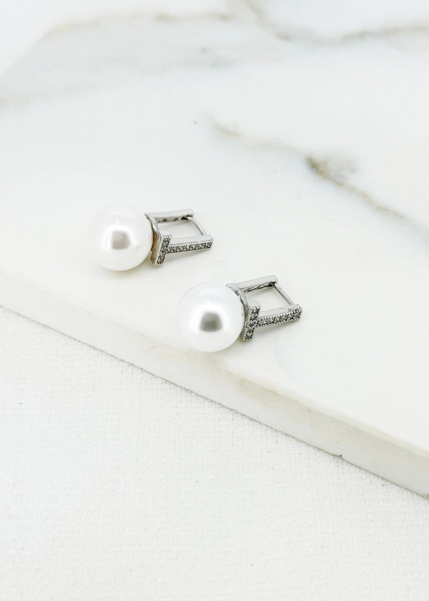 Silver diamante and pearl earring