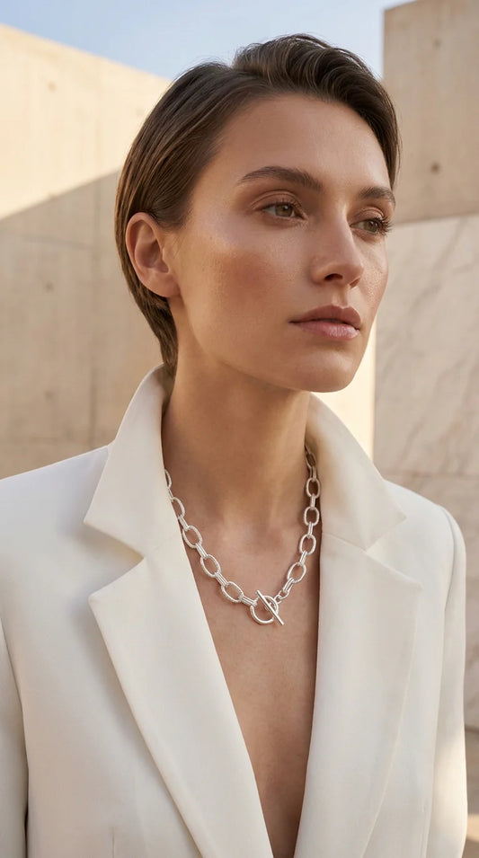 Short link T-bar necklace