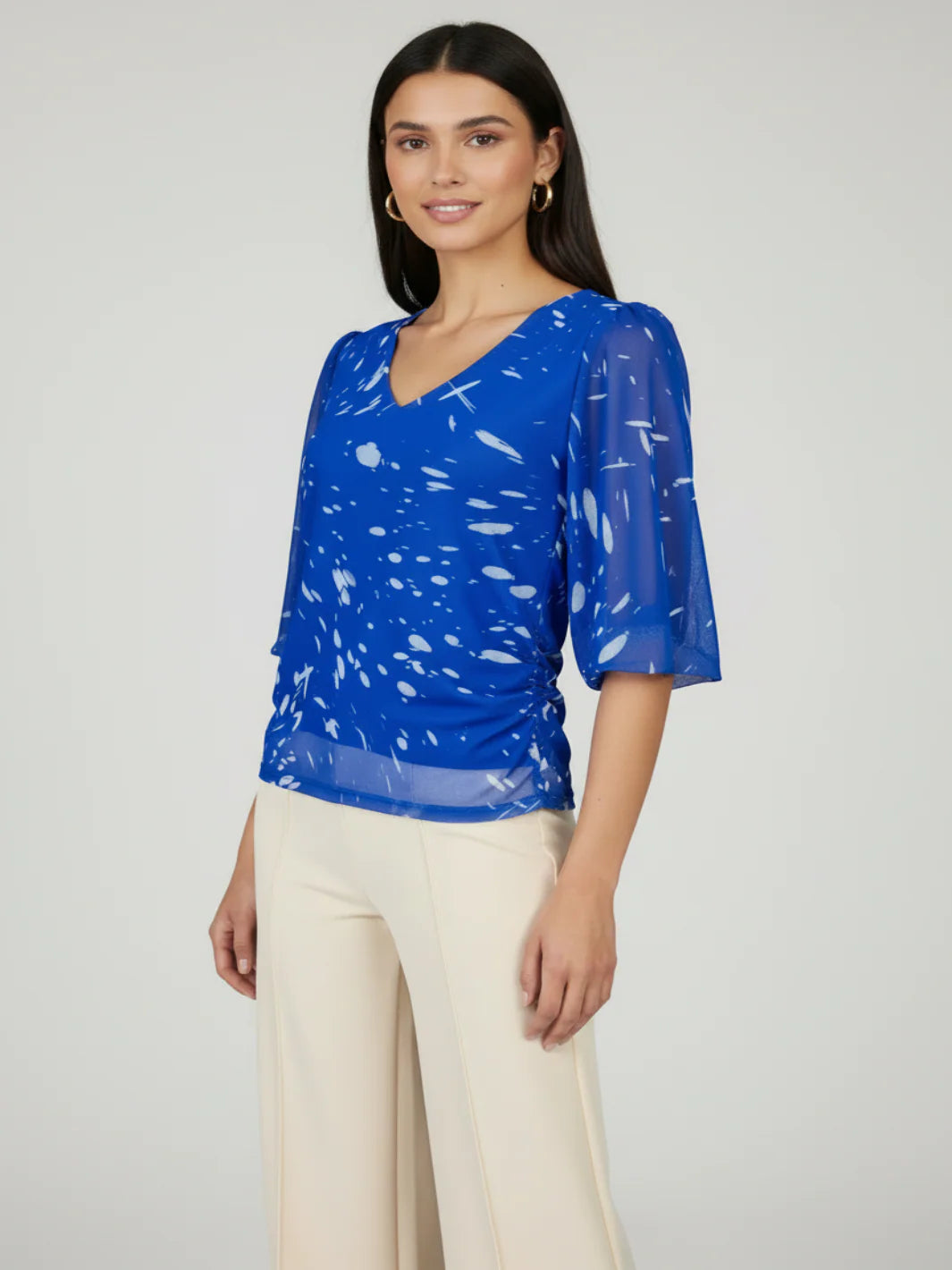 Kate & Pippa Ivy V-Neck Top In Royal Blue Print